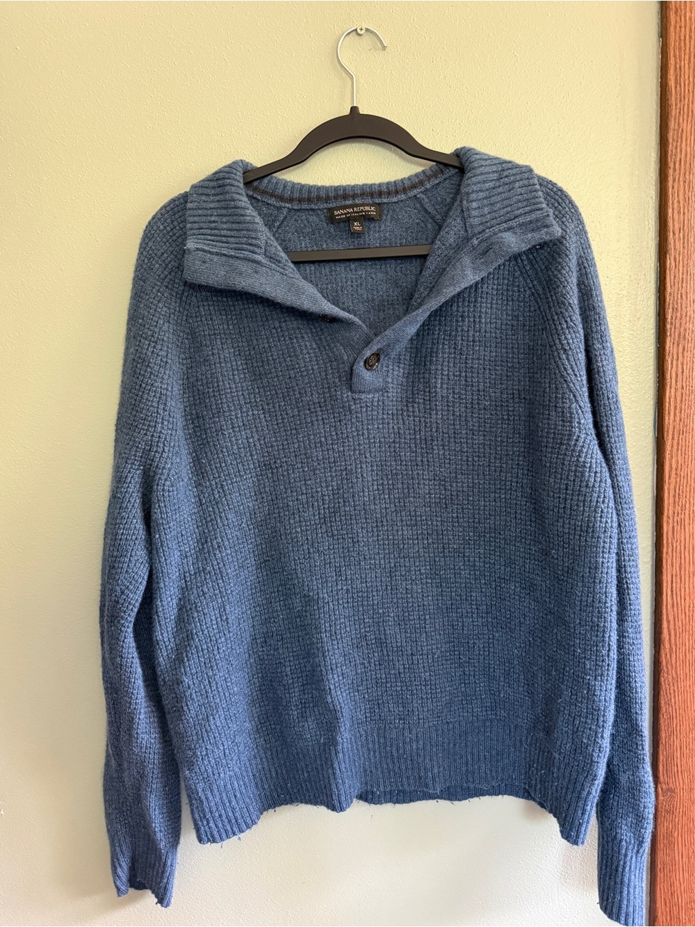 Banana Republic Men’s Blue Merino Wool Blend Knit Sweater